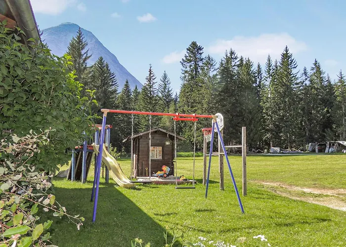 아파트 Schoene Ferienwohnung-leutasch